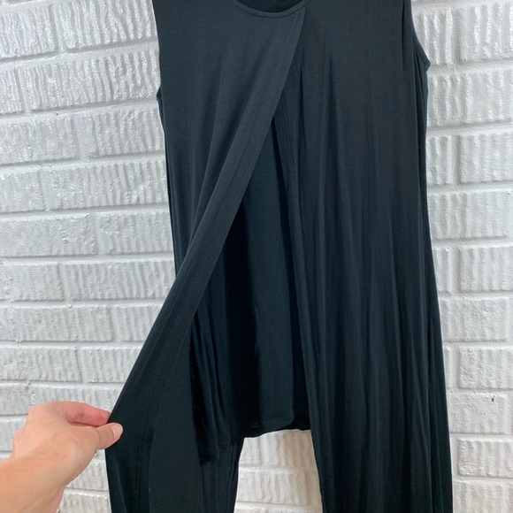 CAbi Black Beyond Tee 3243 XS - Picture 3 of 7